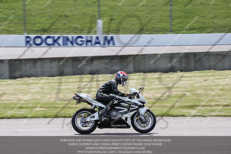 Rockingham no limits trackday;enduro digital images;event digital images;eventdigitalimages;no limits trackdays;peter wileman photography;racing digital images;rockingham raceway northamptonshire;rockingham trackday photographs;trackday digital images;trackday photos