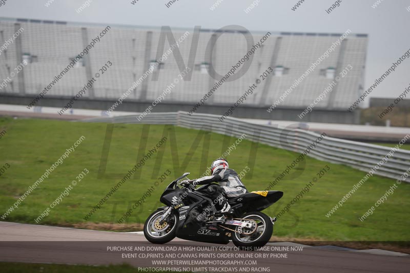 Rockingham no limits trackday;enduro digital images;event digital images;eventdigitalimages;no limits trackdays;peter wileman photography;racing digital images;rockingham raceway northamptonshire;rockingham trackday photographs;trackday digital images;trackday photos