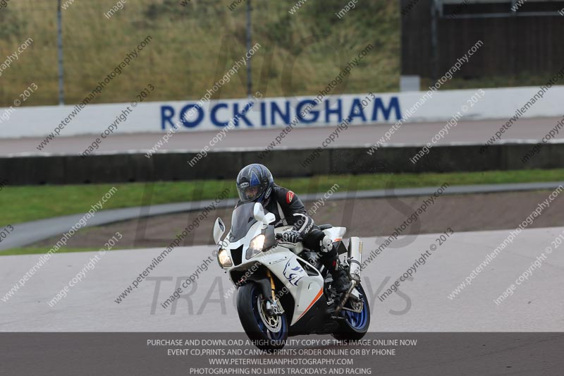 Rockingham no limits trackday;enduro digital images;event digital images;eventdigitalimages;no limits trackdays;peter wileman photography;racing digital images;rockingham raceway northamptonshire;rockingham trackday photographs;trackday digital images;trackday photos