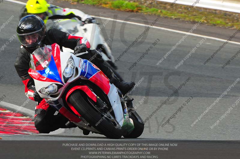 enduro digital images;event digital images;eventdigitalimages;no limits trackdays;oulton no limits trackday;oulton park cheshire;oulton trackday photographs;peter wileman photography;racing digital images;trackday digital images;trackday photos