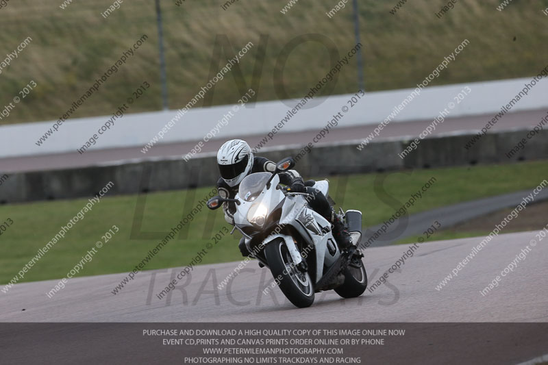 Rockingham no limits trackday;enduro digital images;event digital images;eventdigitalimages;no limits trackdays;peter wileman photography;racing digital images;rockingham raceway northamptonshire;rockingham trackday photographs;trackday digital images;trackday photos