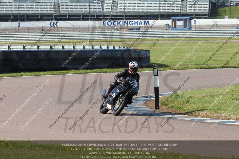 Rockingham no limits trackday;enduro digital images;event digital images;eventdigitalimages;no limits trackdays;peter wileman photography;racing digital images;rockingham raceway northamptonshire;rockingham trackday photographs;trackday digital images;trackday photos