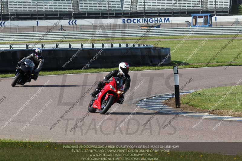 Rockingham no limits trackday;enduro digital images;event digital images;eventdigitalimages;no limits trackdays;peter wileman photography;racing digital images;rockingham raceway northamptonshire;rockingham trackday photographs;trackday digital images;trackday photos