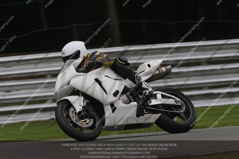 enduro digital images;event digital images;eventdigitalimages;no limits trackdays;oulton no limits trackday;oulton park cheshire;oulton trackday photographs;peter wileman photography;racing digital images;trackday digital images;trackday photos