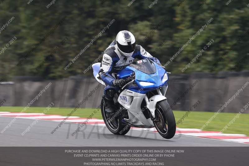 enduro digital images;event digital images;eventdigitalimages;no limits trackdays;oulton no limits trackday;oulton park cheshire;oulton trackday photographs;peter wileman photography;racing digital images;trackday digital images;trackday photos