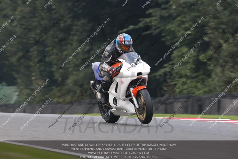 enduro digital images;event digital images;eventdigitalimages;no limits trackdays;oulton no limits trackday;oulton park cheshire;oulton trackday photographs;peter wileman photography;racing digital images;trackday digital images;trackday photos