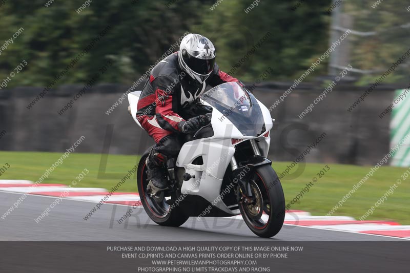 enduro digital images;event digital images;eventdigitalimages;no limits trackdays;oulton no limits trackday;oulton park cheshire;oulton trackday photographs;peter wileman photography;racing digital images;trackday digital images;trackday photos