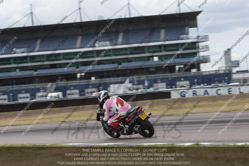 Rockingham no limits trackday;enduro digital images;event digital images;eventdigitalimages;no limits trackdays;peter wileman photography;racing digital images;rockingham raceway northamptonshire;rockingham trackday photographs;trackday digital images;trackday photos