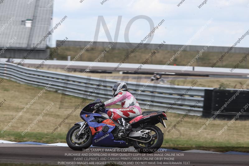 Rockingham no limits trackday;enduro digital images;event digital images;eventdigitalimages;no limits trackdays;peter wileman photography;racing digital images;rockingham raceway northamptonshire;rockingham trackday photographs;trackday digital images;trackday photos