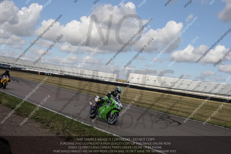 Rockingham no limits trackday;enduro digital images;event digital images;eventdigitalimages;no limits trackdays;peter wileman photography;racing digital images;rockingham raceway northamptonshire;rockingham trackday photographs;trackday digital images;trackday photos