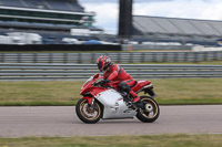 Rockingham-no-limits-trackday;enduro-digital-images;event-digital-images;eventdigitalimages;no-limits-trackdays;peter-wileman-photography;racing-digital-images;rockingham-raceway-northamptonshire;rockingham-trackday-photographs;trackday-digital-images;trackday-photos