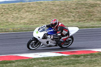 brands-hatch-photographs;brands-no-limits-trackday;cadwell-trackday-photographs;enduro-digital-images;event-digital-images;eventdigitalimages;no-limits-trackdays;peter-wileman-photography;racing-digital-images;trackday-digital-images;trackday-photos