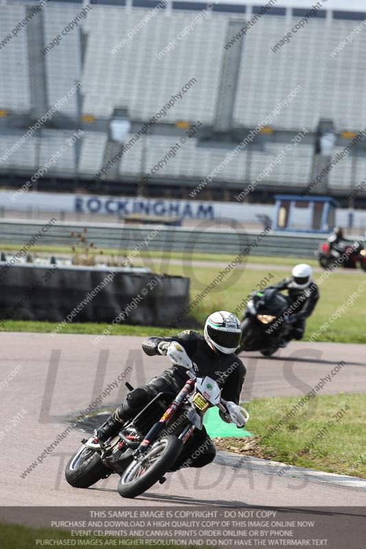 Rockingham no limits trackday;enduro digital images;event digital images;eventdigitalimages;no limits trackdays;peter wileman photography;racing digital images;rockingham raceway northamptonshire;rockingham trackday photographs;trackday digital images;trackday photos