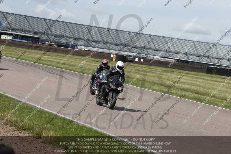 Rockingham no limits trackday;enduro digital images;event digital images;eventdigitalimages;no limits trackdays;peter wileman photography;racing digital images;rockingham raceway northamptonshire;rockingham trackday photographs;trackday digital images;trackday photos