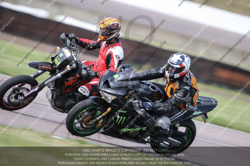 Rockingham no limits trackday;enduro digital images;event digital images;eventdigitalimages;no limits trackdays;peter wileman photography;racing digital images;rockingham raceway northamptonshire;rockingham trackday photographs;trackday digital images;trackday photos