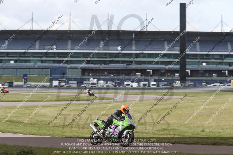 Rockingham no limits trackday;enduro digital images;event digital images;eventdigitalimages;no limits trackdays;peter wileman photography;racing digital images;rockingham raceway northamptonshire;rockingham trackday photographs;trackday digital images;trackday photos