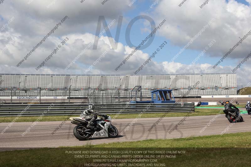 Rockingham no limits trackday;enduro digital images;event digital images;eventdigitalimages;no limits trackdays;peter wileman photography;racing digital images;rockingham raceway northamptonshire;rockingham trackday photographs;trackday digital images;trackday photos