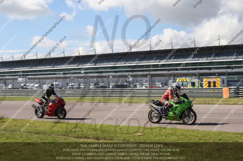 Rockingham no limits trackday;enduro digital images;event digital images;eventdigitalimages;no limits trackdays;peter wileman photography;racing digital images;rockingham raceway northamptonshire;rockingham trackday photographs;trackday digital images;trackday photos