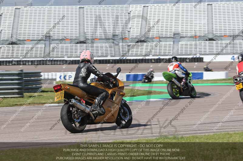 Rockingham no limits trackday;enduro digital images;event digital images;eventdigitalimages;no limits trackdays;peter wileman photography;racing digital images;rockingham raceway northamptonshire;rockingham trackday photographs;trackday digital images;trackday photos