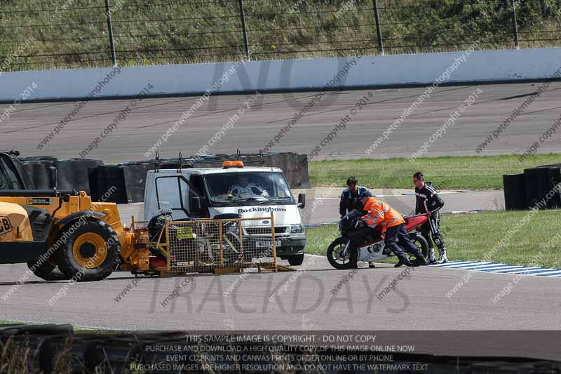 Rockingham no limits trackday;enduro digital images;event digital images;eventdigitalimages;no limits trackdays;peter wileman photography;racing digital images;rockingham raceway northamptonshire;rockingham trackday photographs;trackday digital images;trackday photos