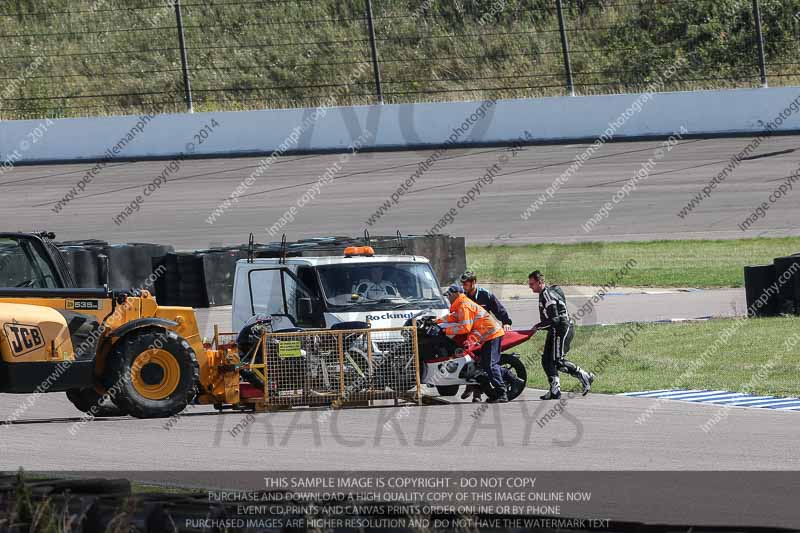 Rockingham no limits trackday;enduro digital images;event digital images;eventdigitalimages;no limits trackdays;peter wileman photography;racing digital images;rockingham raceway northamptonshire;rockingham trackday photographs;trackday digital images;trackday photos