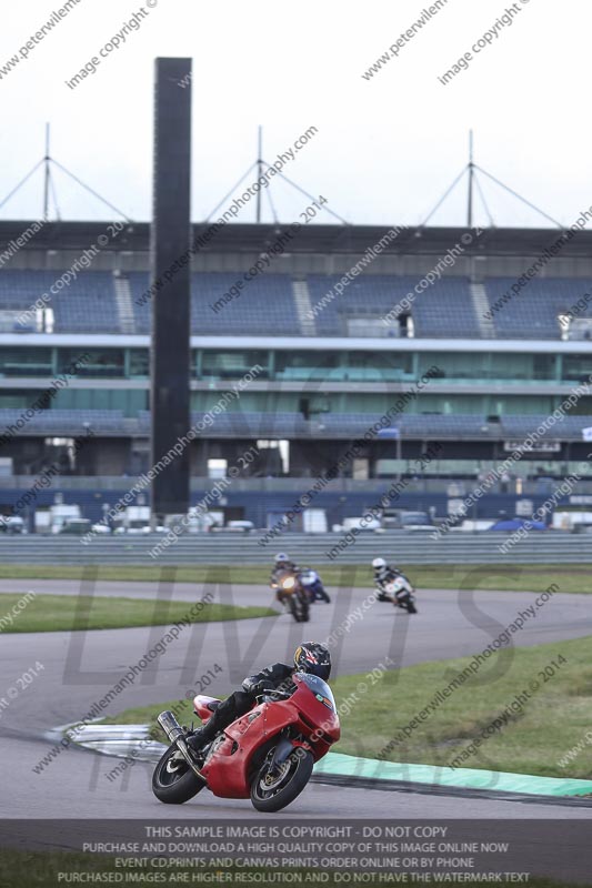 Rockingham no limits trackday;enduro digital images;event digital images;eventdigitalimages;no limits trackdays;peter wileman photography;racing digital images;rockingham raceway northamptonshire;rockingham trackday photographs;trackday digital images;trackday photos