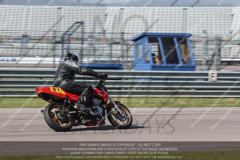 Rockingham no limits trackday;enduro digital images;event digital images;eventdigitalimages;no limits trackdays;peter wileman photography;racing digital images;rockingham raceway northamptonshire;rockingham trackday photographs;trackday digital images;trackday photos