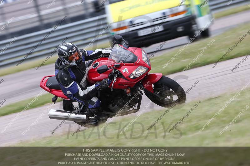 Rockingham no limits trackday;enduro digital images;event digital images;eventdigitalimages;no limits trackdays;peter wileman photography;racing digital images;rockingham raceway northamptonshire;rockingham trackday photographs;trackday digital images;trackday photos