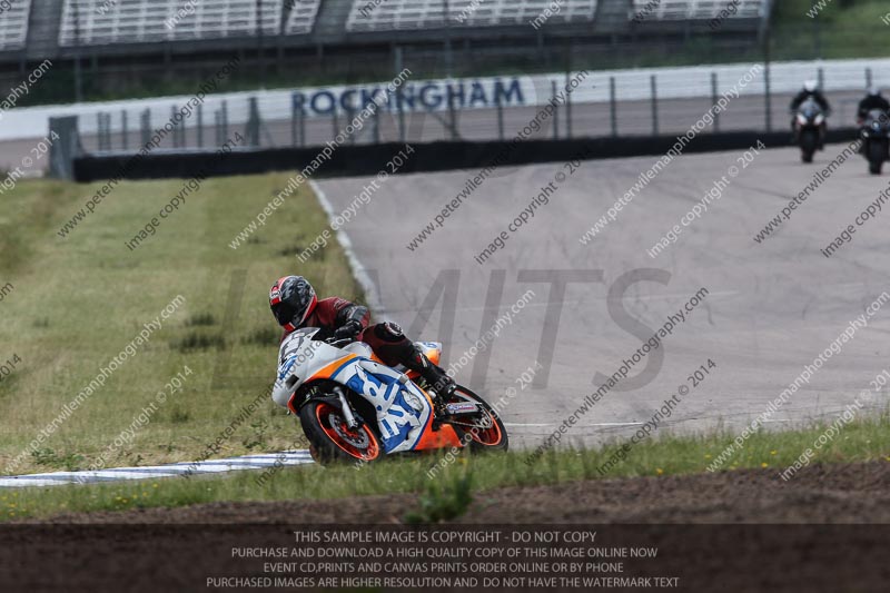 Rockingham no limits trackday;enduro digital images;event digital images;eventdigitalimages;no limits trackdays;peter wileman photography;racing digital images;rockingham raceway northamptonshire;rockingham trackday photographs;trackday digital images;trackday photos