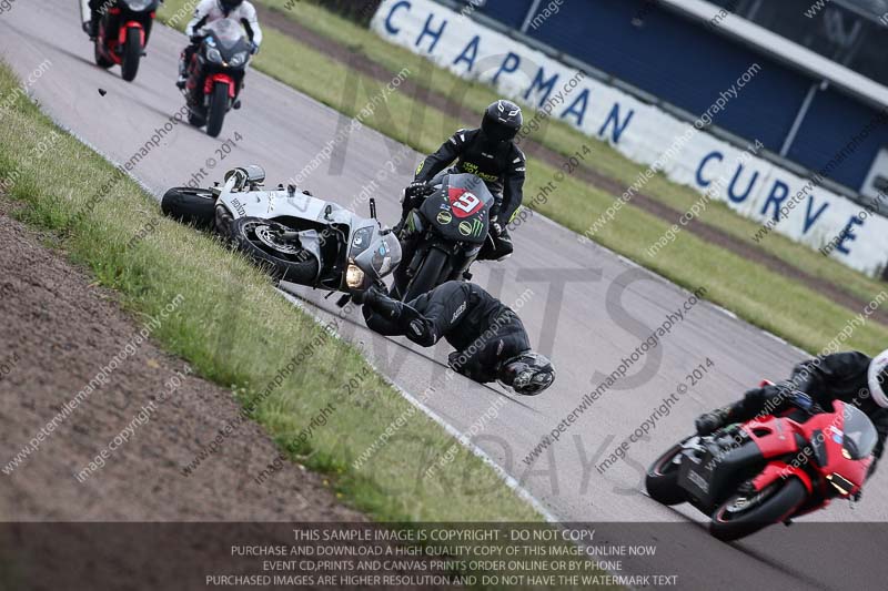 Rockingham no limits trackday;enduro digital images;event digital images;eventdigitalimages;no limits trackdays;peter wileman photography;racing digital images;rockingham raceway northamptonshire;rockingham trackday photographs;trackday digital images;trackday photos