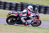 anglesey-no-limits-trackday;anglesey-photographs;anglesey-trackday-photographs;enduro-digital-images;event-digital-images;eventdigitalimages;no-limits-trackdays;peter-wileman-photography;racing-digital-images;trac-mon;trackday-digital-images;trackday-photos;ty-croes