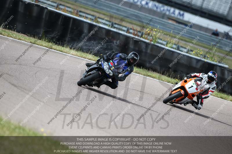 Rockingham no limits trackday;enduro digital images;event digital images;eventdigitalimages;no limits trackdays;peter wileman photography;racing digital images;rockingham raceway northamptonshire;rockingham trackday photographs;trackday digital images;trackday photos