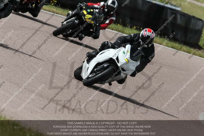 Rockingham no limits trackday;enduro digital images;event digital images;eventdigitalimages;no limits trackdays;peter wileman photography;racing digital images;rockingham raceway northamptonshire;rockingham trackday photographs;trackday digital images;trackday photos