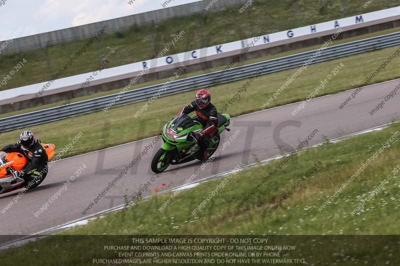 Rockingham no limits trackday;enduro digital images;event digital images;eventdigitalimages;no limits trackdays;peter wileman photography;racing digital images;rockingham raceway northamptonshire;rockingham trackday photographs;trackday digital images;trackday photos