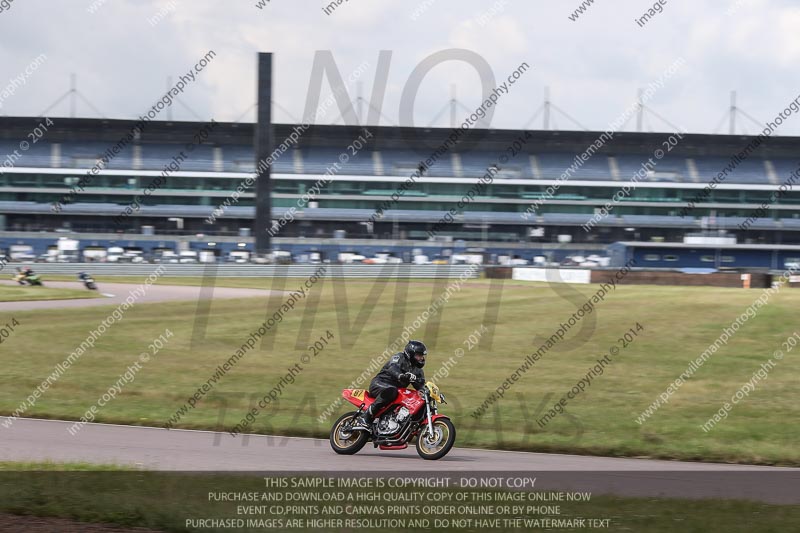 Rockingham no limits trackday;enduro digital images;event digital images;eventdigitalimages;no limits trackdays;peter wileman photography;racing digital images;rockingham raceway northamptonshire;rockingham trackday photographs;trackday digital images;trackday photos