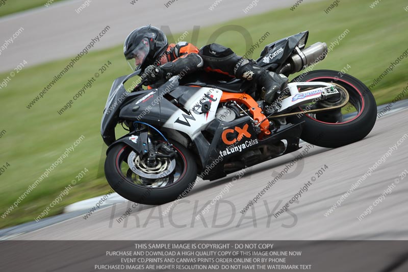 Rockingham no limits trackday;enduro digital images;event digital images;eventdigitalimages;no limits trackdays;peter wileman photography;racing digital images;rockingham raceway northamptonshire;rockingham trackday photographs;trackday digital images;trackday photos