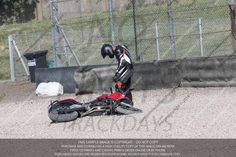 donington no limits trackday;donington park photographs;donington trackday photographs;no limits trackdays;peter wileman photography;trackday digital images;trackday photos