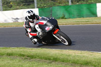 enduro-digital-images;event-digital-images;eventdigitalimages;mallory-park;mallory-park-photographs;mallory-park-trackday;mallory-park-trackday-photographs;no-limits-trackdays;peter-wileman-photography;racing-digital-images;trackday-digital-images;trackday-photos