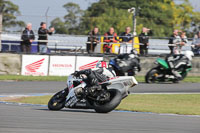 donington-no-limits-trackday;donington-park-photographs;donington-trackday-photographs;no-limits-trackdays;peter-wileman-photography;trackday-digital-images;trackday-photos