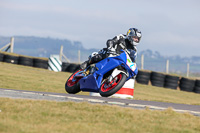 anglesey-no-limits-trackday;anglesey-photographs;anglesey-trackday-photographs;enduro-digital-images;event-digital-images;eventdigitalimages;no-limits-trackdays;peter-wileman-photography;racing-digital-images;trac-mon;trackday-digital-images;trackday-photos;ty-croes