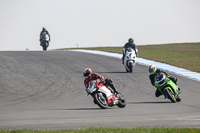 donington-no-limits-trackday;donington-park-photographs;donington-trackday-photographs;no-limits-trackdays;peter-wileman-photography;trackday-digital-images;trackday-photos