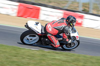 brands-hatch-photographs;brands-no-limits-trackday;cadwell-trackday-photographs;enduro-digital-images;event-digital-images;eventdigitalimages;no-limits-trackdays;peter-wileman-photography;racing-digital-images;trackday-digital-images;trackday-photos