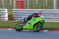 brands-hatch-photographs;brands-no-limits-trackday;cadwell-trackday-photographs;enduro-digital-images;event-digital-images;eventdigitalimages;no-limits-trackdays;peter-wileman-photography;racing-digital-images;trackday-digital-images;trackday-photos