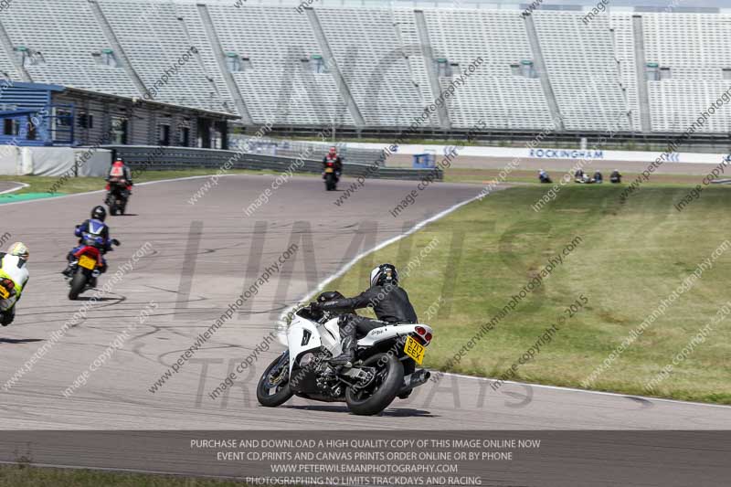 Rockingham no limits trackday;enduro digital images;event digital images;eventdigitalimages;no limits trackdays;peter wileman photography;racing digital images;rockingham raceway northamptonshire;rockingham trackday photographs;trackday digital images;trackday photos