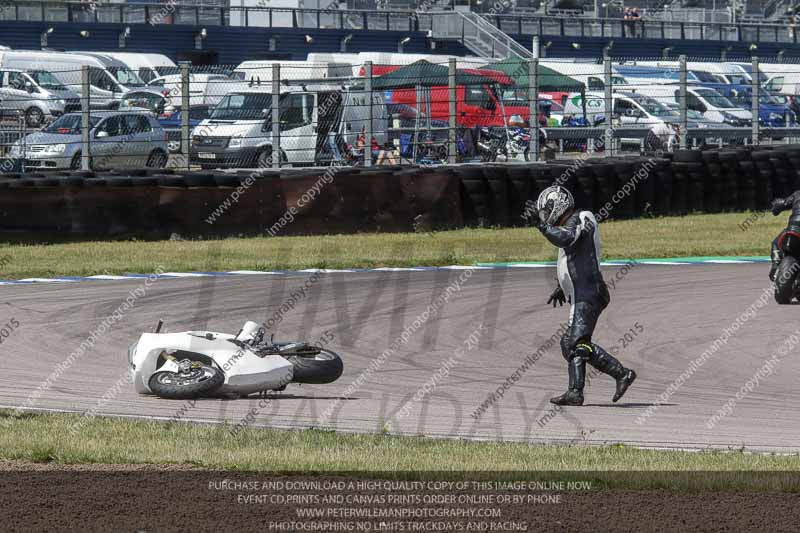 Rockingham no limits trackday;enduro digital images;event digital images;eventdigitalimages;no limits trackdays;peter wileman photography;racing digital images;rockingham raceway northamptonshire;rockingham trackday photographs;trackday digital images;trackday photos