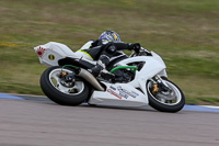 Rockingham-no-limits-trackday;enduro-digital-images;event-digital-images;eventdigitalimages;no-limits-trackdays;peter-wileman-photography;racing-digital-images;rockingham-raceway-northamptonshire;rockingham-trackday-photographs;trackday-digital-images;trackday-photos