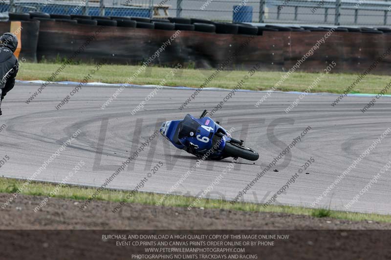 Rockingham no limits trackday;enduro digital images;event digital images;eventdigitalimages;no limits trackdays;peter wileman photography;racing digital images;rockingham raceway northamptonshire;rockingham trackday photographs;trackday digital images;trackday photos