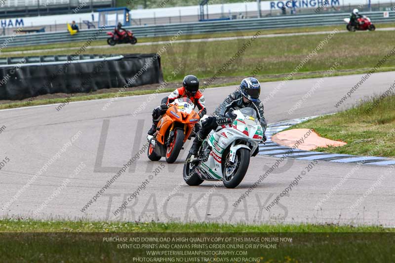 Rockingham no limits trackday;enduro digital images;event digital images;eventdigitalimages;no limits trackdays;peter wileman photography;racing digital images;rockingham raceway northamptonshire;rockingham trackday photographs;trackday digital images;trackday photos