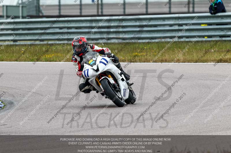 Rockingham no limits trackday;enduro digital images;event digital images;eventdigitalimages;no limits trackdays;peter wileman photography;racing digital images;rockingham raceway northamptonshire;rockingham trackday photographs;trackday digital images;trackday photos