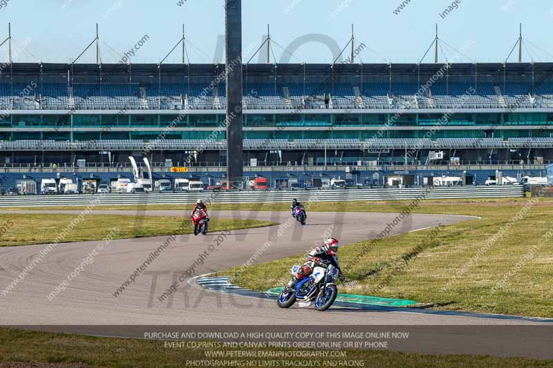 Rockingham no limits trackday;enduro digital images;event digital images;eventdigitalimages;no limits trackdays;peter wileman photography;racing digital images;rockingham raceway northamptonshire;rockingham trackday photographs;trackday digital images;trackday photos